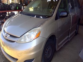 2008 TOYOTA SIENNA, GOLD, LE, 3.5L, AT, FWD,  Z25011